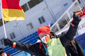 Deutschlands Verbands-Präsident Friedhelm Julius Beucher ist zufrieden mit dem ersten Wettkampf-Wochenendes bei den Winter-Paralympics.