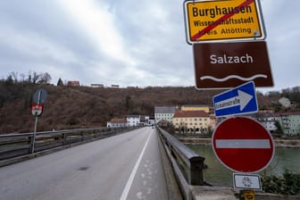 Einweg-Brücke in Burghausen: Ein Pendler hat gegen die Regelung geklagt.