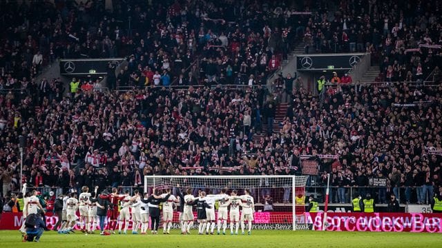 Nach dem Spiel zwischen dem VfB Stuttgart und Borussia Mönchengladbach soll es zu Gewaltausschreitungen im Stadion gekommen sein.