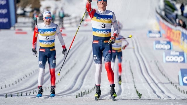 Martin Löwström Nyenget siegte über die 50 Kilometer in der klassischen Technik.