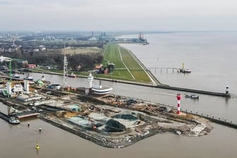 Der Hafen von Brunsbüttel (Archivbild): Hier soll bald Flüssigerdgas angeliefert werden.