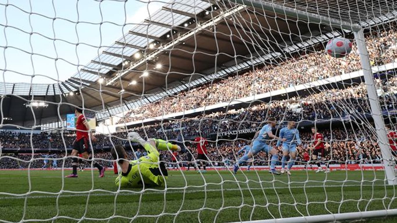 Kevin De Bruyne von Manchester City war gegen Manchester United doppelt erfolgreich.