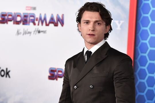 Tom Holland kommt zur Premiere von "Spider-Man: No Way Home" im Regency Village Theater in Los Angeles.