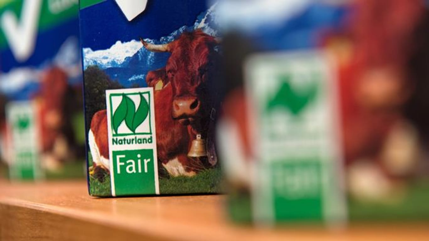 "Fair"-Siegel auf einer Michpackung: Hinter dem Begriff "fair" steckt keine einheitliche Definition.