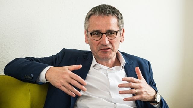Landtagspräsident Hendrik Hering Landtagspräsident Hendrik Hering