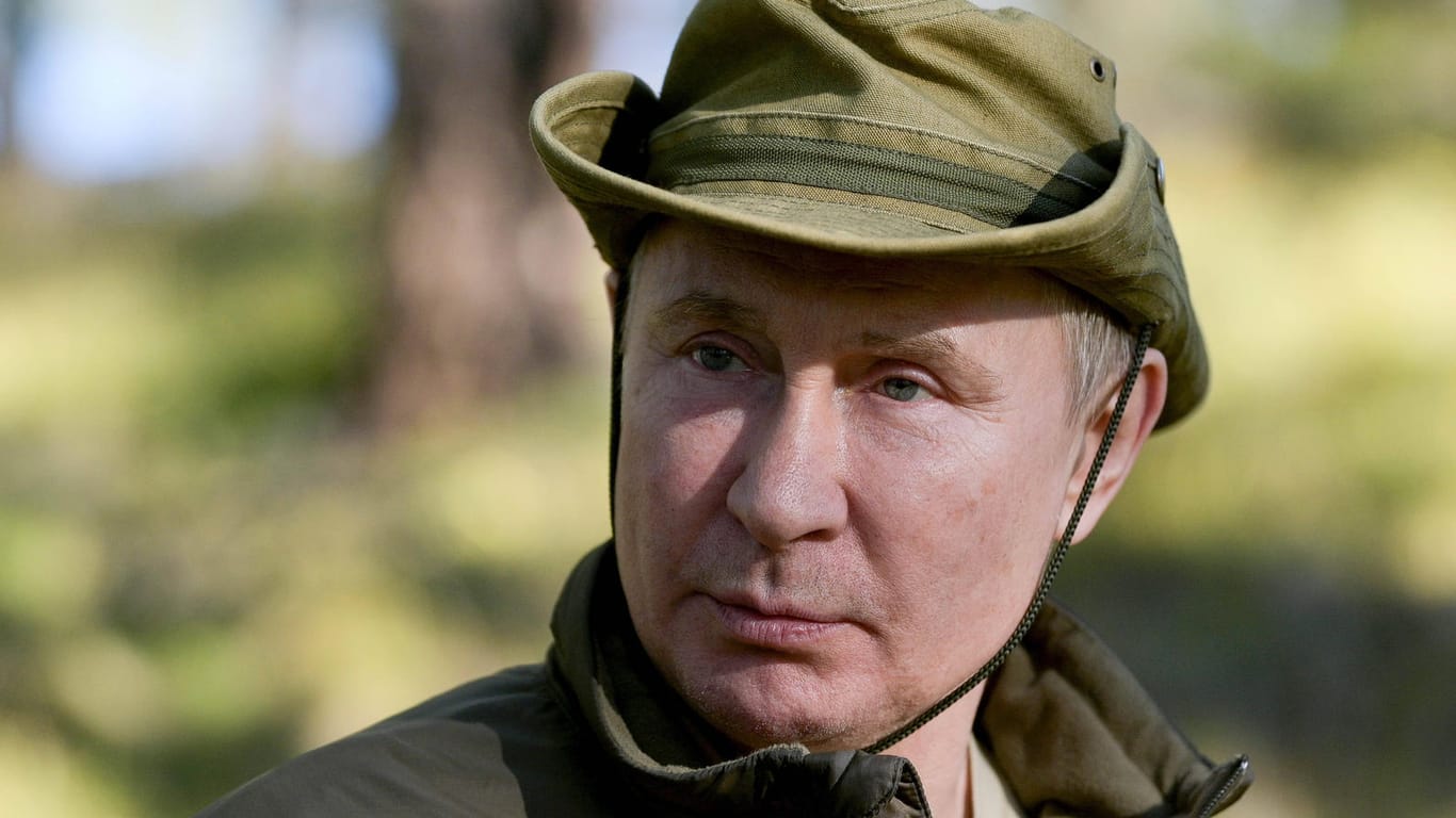 Wladimir Putin (Archivbild): Der russische Präsident kommt im Vormarsch auf Kiew langsamer als geplant voran.