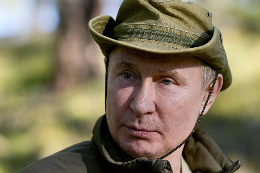 Wladimir Putin (Archivbild): Der russische Präsident kommt im Vormarsch auf Kiew langsamer als geplant voran.