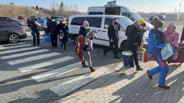 Geflüchtete aus der Ukraine kommen in Görlitz an