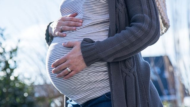 Doulas unterstützen die Frauen nicht nur unter der Geburt, sondern auch während der Schwangerschaft.