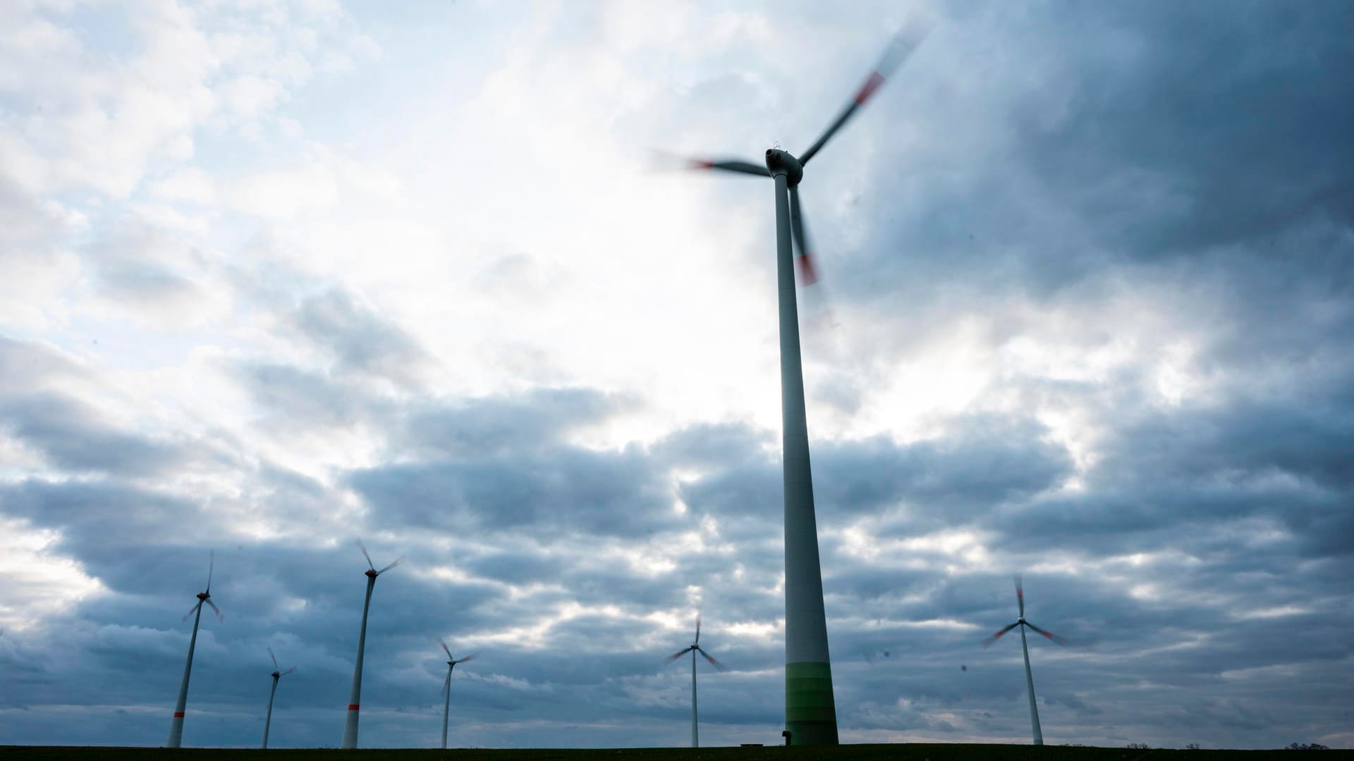 Windräder in Brandenburg: "Maximale Geschwindigkeit beim Ausbau."