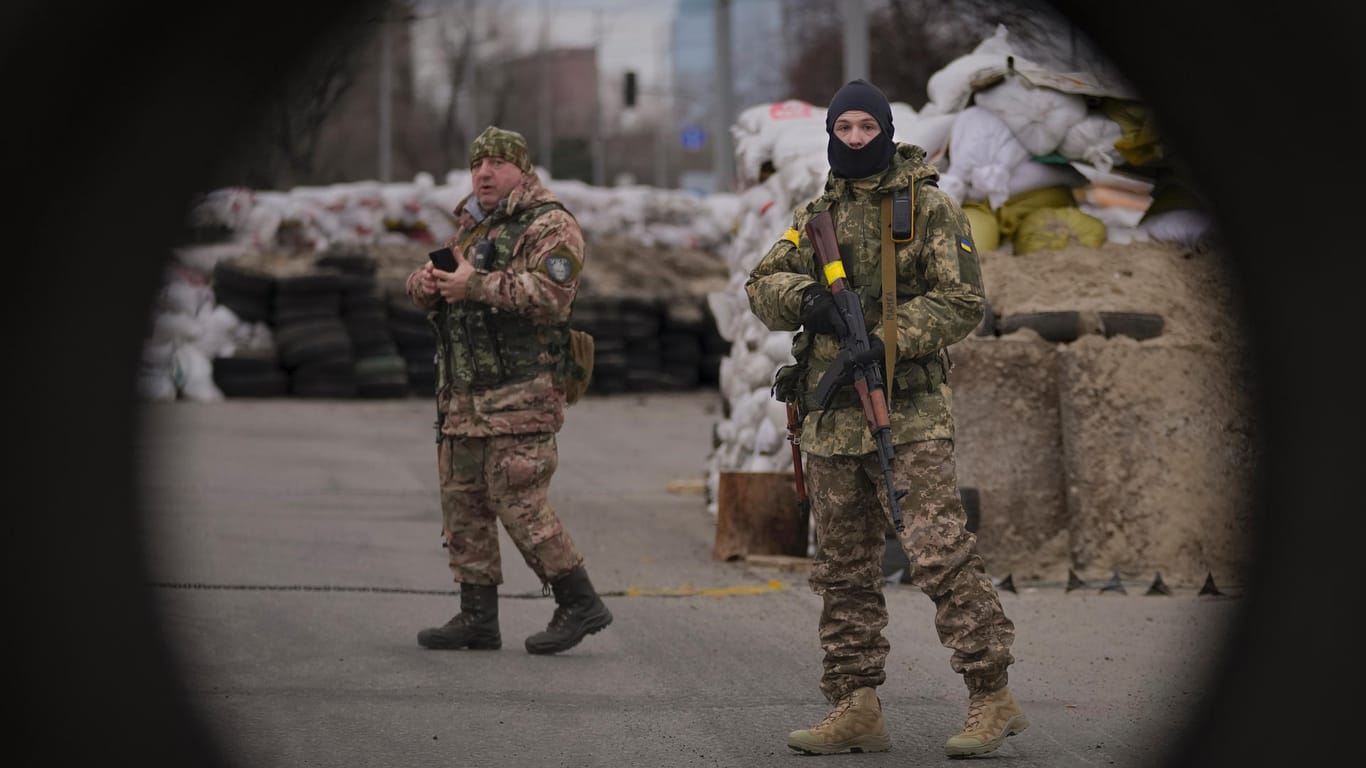 Ukraine-Konflikt - Kämpfer in Kiew