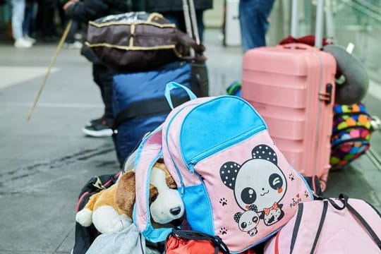 Gepäck von Flüchtlingen im Berliner Hauptbahnhof.