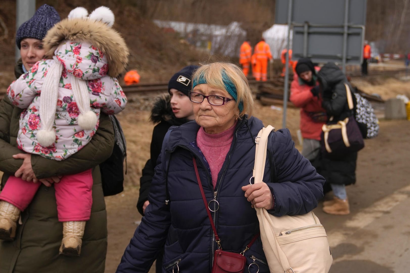 Frauen und Kinder aus der Ukraine: Angesichts des Krieges fürchtet die Menschenrechtsorganisation weitere Einschnitte in die Rechte von Frauen und Mädchen.