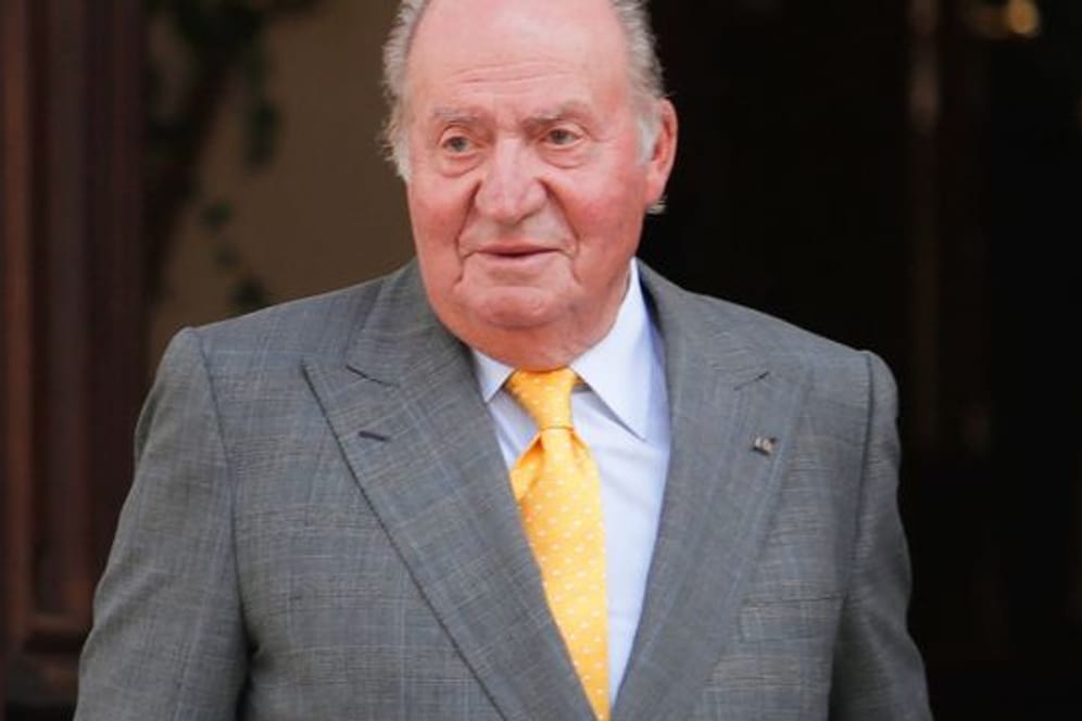 Spaniens Altkönig Juan Carlos hat Besuche in seiner Heimat angekündigt.