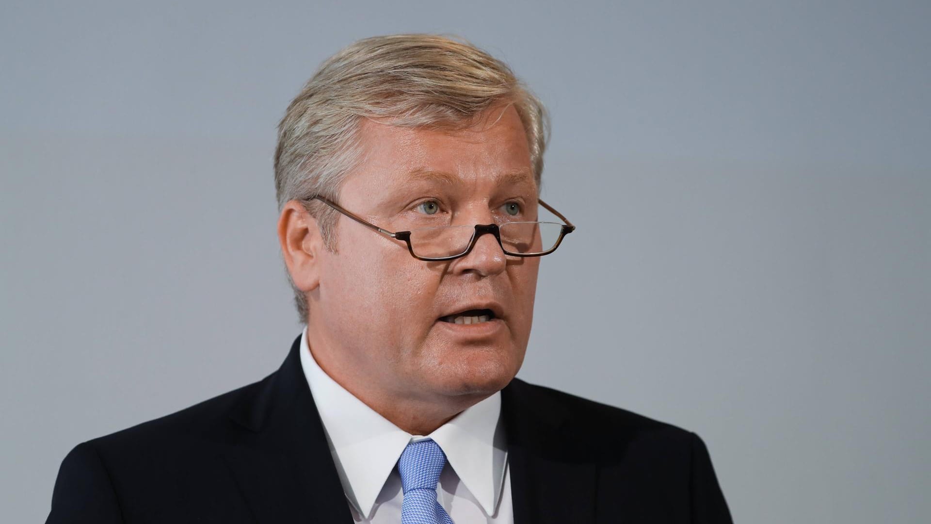 Der Landesvorsitzende der CDU, Bernd Althusmann bei einer Pressekonferenz (Archivbild): Mit einem eigens eingerichteten Krisenstab will Niedersachsen vorsorglich auf Folgen des Ukraine-Krieges reagieren. Der Landesvorsitzende der CDU, Bernd Althusmann bei einer Pressekonferenz (Archivbild): Mit einem eigens eingerichteten Krisenstab will Niedersachsen vorsorglich auf Folgen des Ukraine-Krieges reagieren.