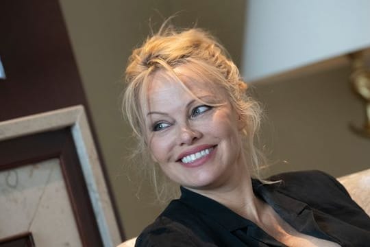 Pamela Anderson geht an den Broadway.