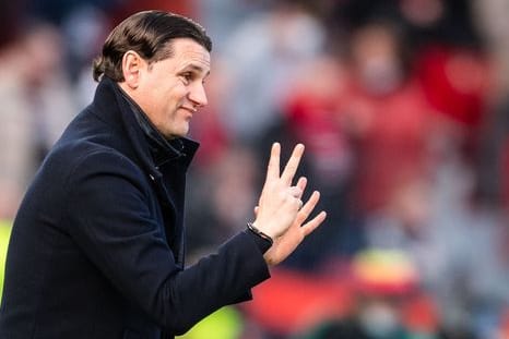 Leverkusens Trainer Gerardo Seoane.