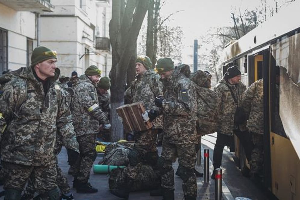 Soldaten der ukrainischen Armee in Kiew.
