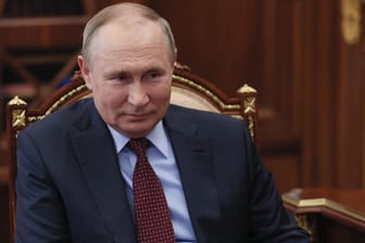 Wladimir Putin: Immer wieder werden von der russischen Seite die Vorwürfe laut, die Ukraine entwickle biologische Waffen.