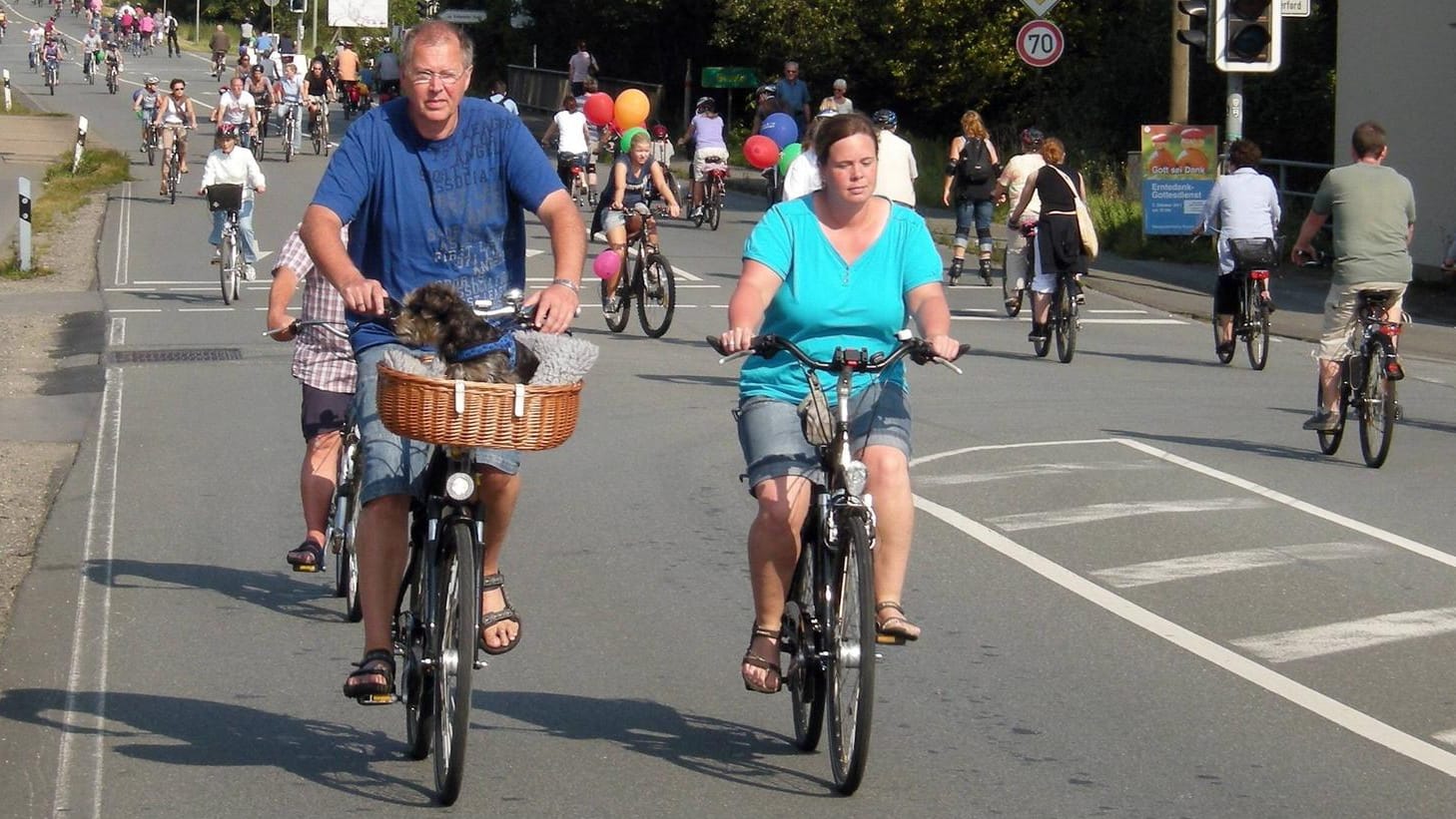 Autofreier Sonntag: Zuletzt eher ein Aktionstag (hier 2011 in NRW), könnte er zum wirtschaftlichen Druckmittel werden.