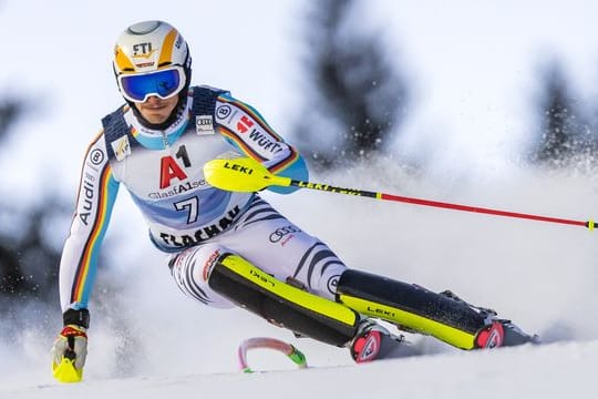 Linus Straßer hat sich beim Rennen in Flachau eine kleine Chance auf den Gesamtsieg bewahrt.