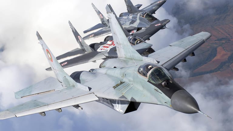 Irgendwie in die Ukraine: MiG-29-Kampfjets aus Polen und Bulgarien