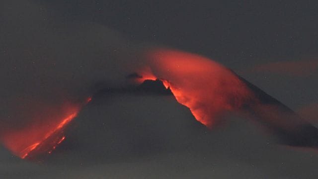 Der mehr als 2900 Meter hohe Merapi ist ein sogenannter Stratovulkan. Der mehr als 2900 Meter hohe Merapi ist ein sogenannter Stratovulkan.