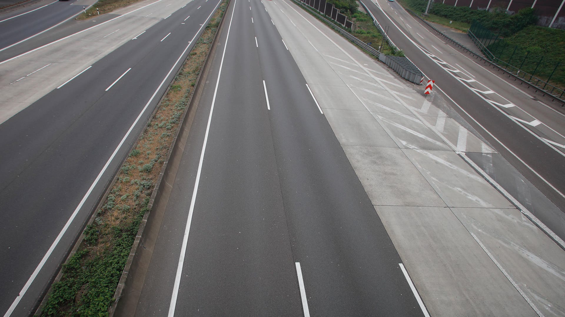Eine leere Autobahn (Symbolbild): Die Idee der Ministerin ist es, die Abhängigkeit von russischen Energieimporten zu verringern. Eine leere Autobahn (Symbolbild): Die Idee der Ministerin ist es, die Abhängigkeit von russischen Energieimporten zu verringern.
