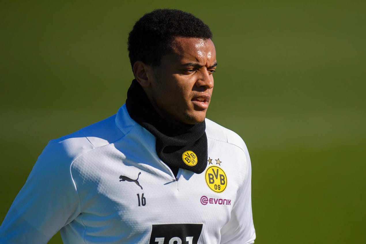 Manuel Akanji: Der Dortmunder im Lauftraining.