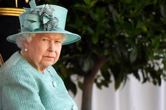 Queen Elizabeth II.: Der Königin ist ein Mitarbeiter abhanden gekommen.