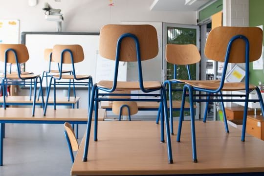 Die Zahl von Schülerinnen und Schülern an allgemeinbildenden Schulen in Deutschland ist gegenüber dem Vorjahr leicht gestiegen.