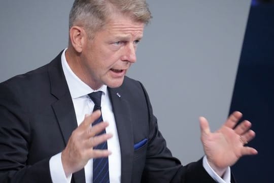 Karsten Hilse (AfD) bei einer Sitzung des Deutschen Bundestags im Juni 2021.