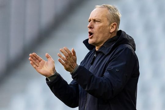 Freiburgs Trainer Christian Streich sagt, dass es wichtig sei, dass Menschen nicht aufgrund von Sprache oder Nation diffamiert werden.