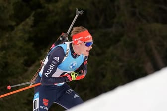 Beim Biathlon-Weltcup im estnischen Otepää lief Benedikt Doll aus Deutschland auf Podestplatz drei.