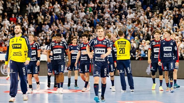 Flensburgs Handballer verloren das letzte Vorrundenspiel gegen Barcelona und beendete die Gruppenphase auf Platz sechs.