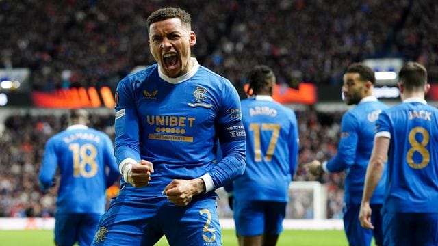 James Tavernier von den Glasgow Rangers jubelt über sein Tor zum 1:0 gegen Roter Stern Belgrad.