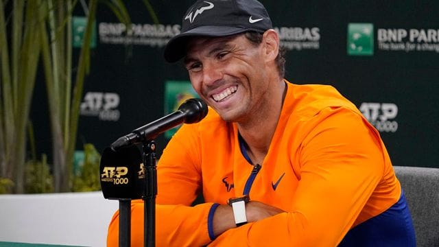 Rafael Nadal aus Spanien spricht während einer Pressekonferenz im Rahmen des BNP Paribas Open-Tennisturniers. Rafael Nadal aus Spanien spricht während einer Pressekonferenz im Rahmen des BNP Paribas Open-Tennisturniers.