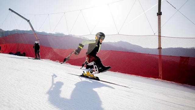 Anna-Lena Forster rangiert nach dem ersten Lauf im Riesenslalom nur auf Platz vier.