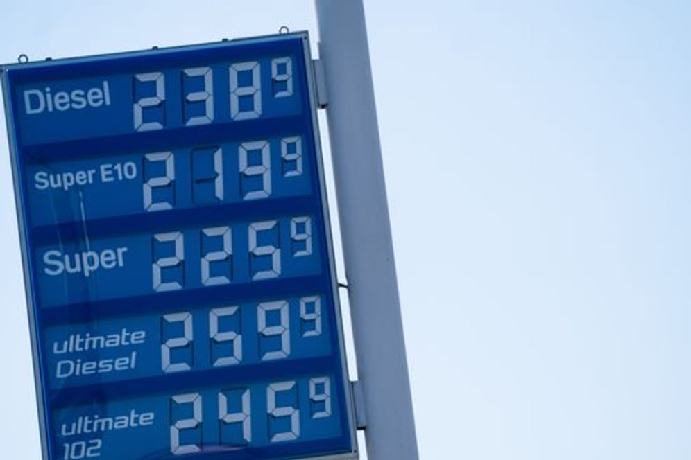 Die Preise für Diesel und Benzin sind in den letzten Tagen extrem angestiegen.
