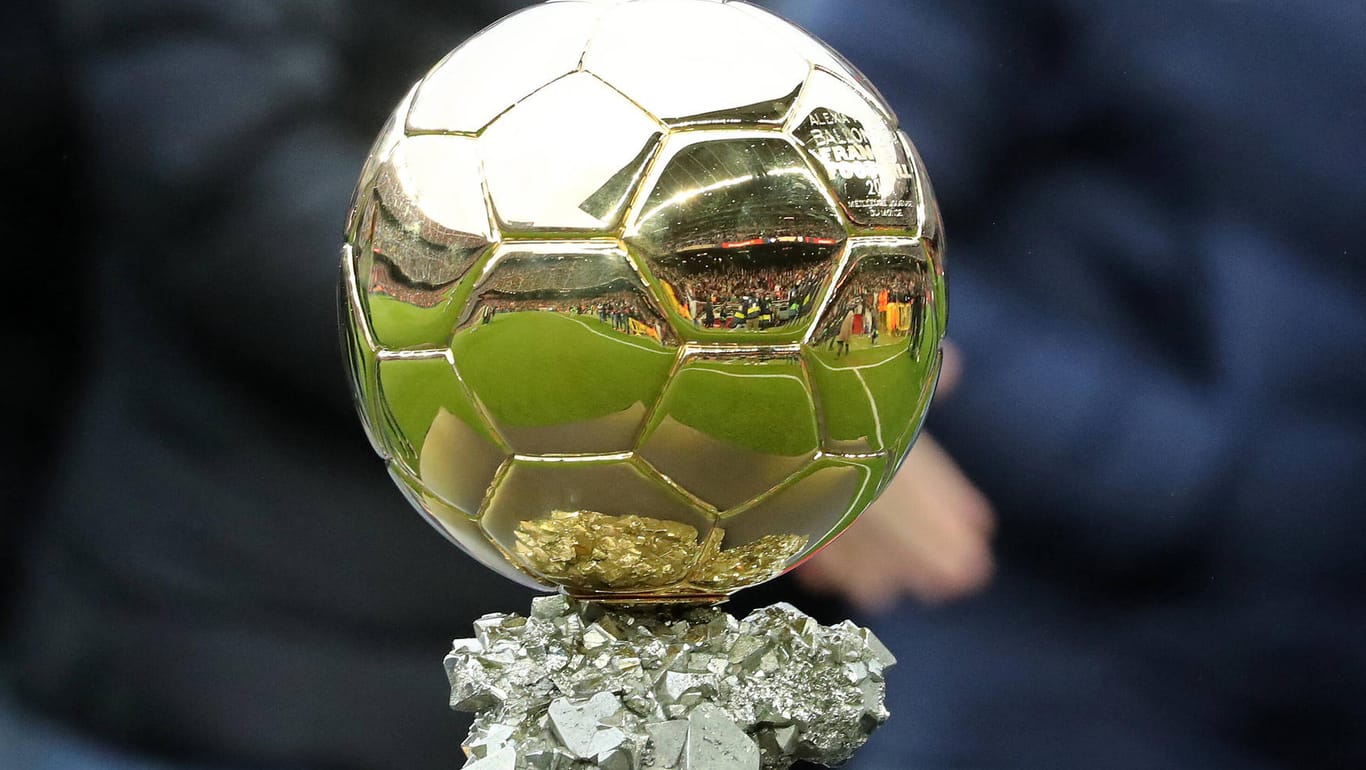 Ballon d'Or: Der Goldene Ball für den besten Fußballer der Welt wird jährlich von der französischen Zeitschrift "France Football" verliehen.