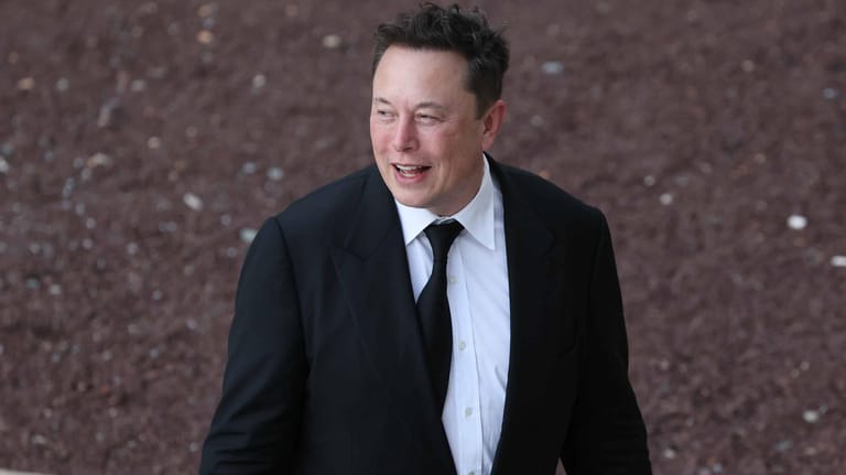 Elon Musk: Der Multimilliardär könnte sich bald schon Billionär nennen.