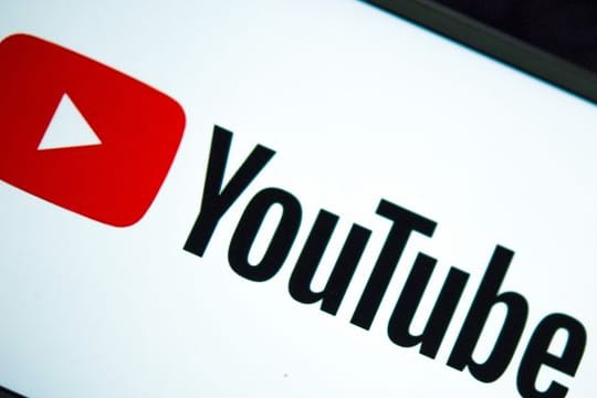 Youtube will Leugner des russischen Kriegs in der Ukraine sperren.