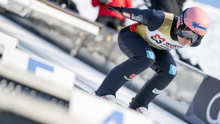 Skispringer Karl Geiger hat beim Einzel in Vikersund keine Medaillenchancen mehr.