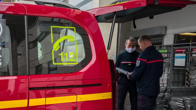 In der französischen Stadt Grenoble fand die Feuerwehr eine tote Frau und vier tote Kinder in einer Wohnung. (Symbolfoto)