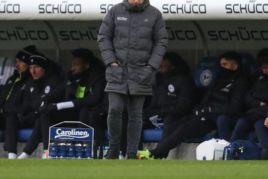 Bielefelds Trainer Frank Kramer ist positiv auf das Coronavirus getestet worden.