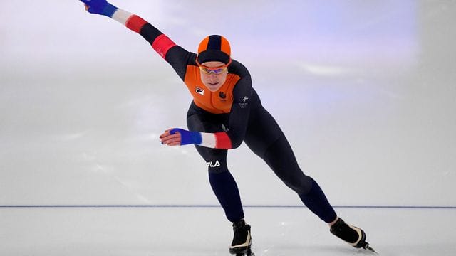 Eisschnellläuferin Ireen Wuest hat als einzige Sportlerin bei fünf Olympischen Winterspielen nacheinander Gold geholt. Eisschnellläuferin Ireen Wuest hat als einzige Sportlerin bei fünf Olympischen Winterspielen nacheinander Gold geholt.