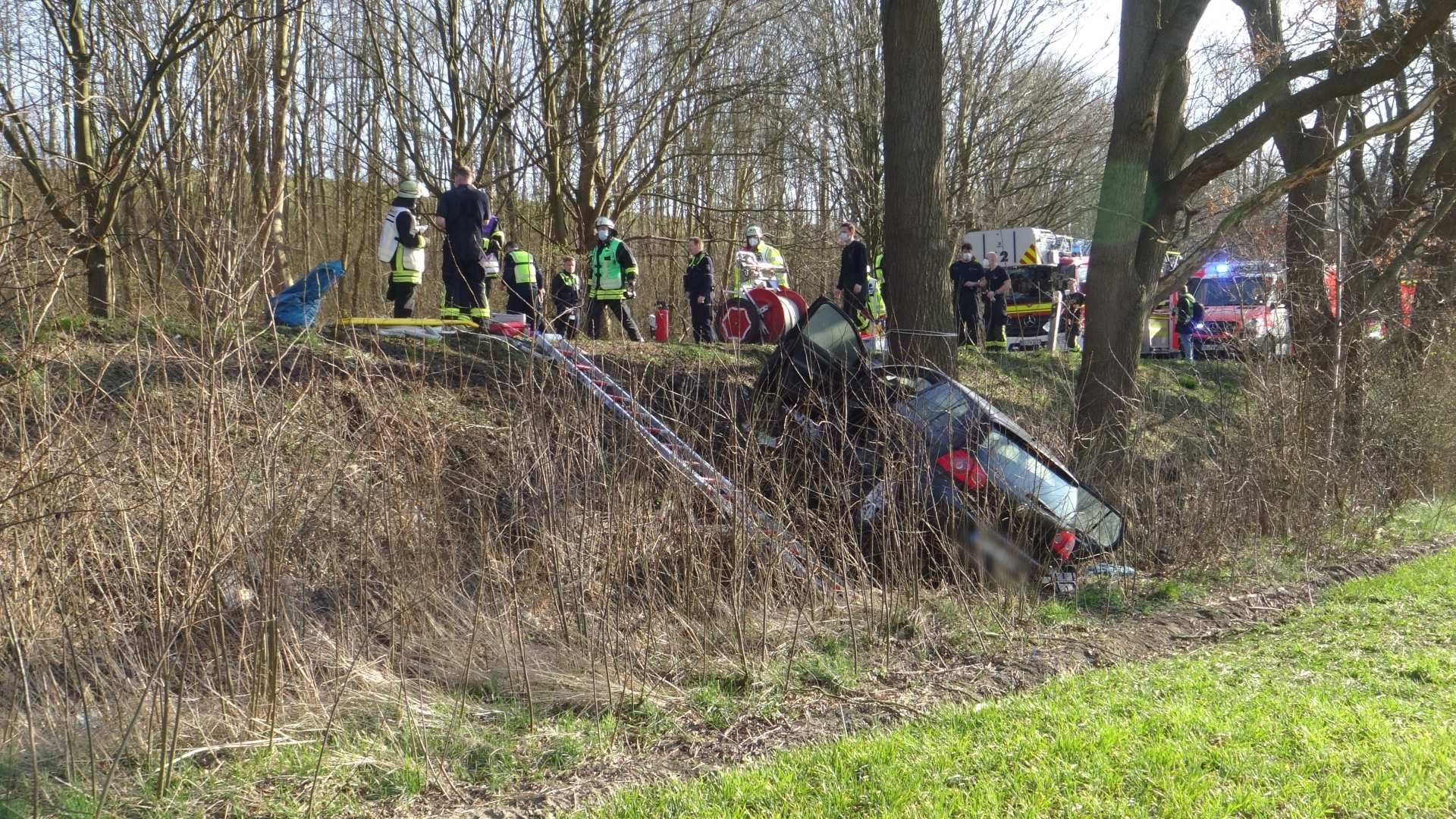 Unfallstelle in Dortmund: Eine Frau erlag ihren Verletzungen am Tag nach dem Crash. Unfallstelle in Dortmund: Eine Frau erlag ihren Verletzungen am Tag nach dem Crash.