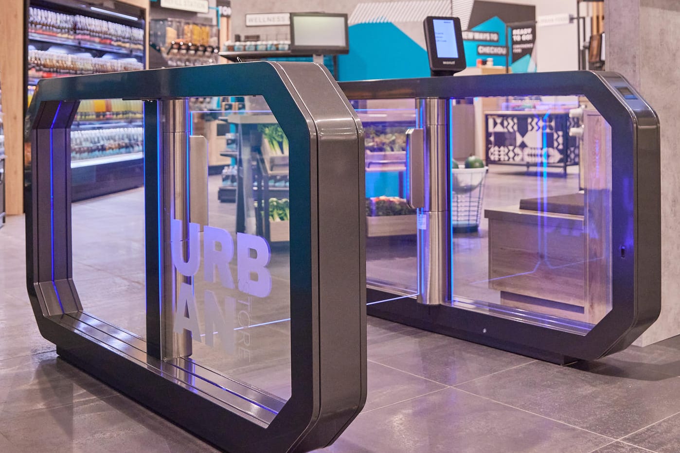 Der Eingang zum "Urban Store": Klassische Kassen gibt es hier nicht mehr. Ein Modell für die Zukunft? Der Eingang zum "Urban Store": Klassische Kassen gibt es hier nicht mehr. Ein Modell für die Zukunft?
