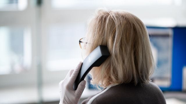 Menschen jeden Alters äußern bei der Telefonseelsorge Ängste wegen des Ukraine-Krieges. Menschen jeden Alters äußern bei der Telefonseelsorge Ängste wegen des Ukraine-Krieges.