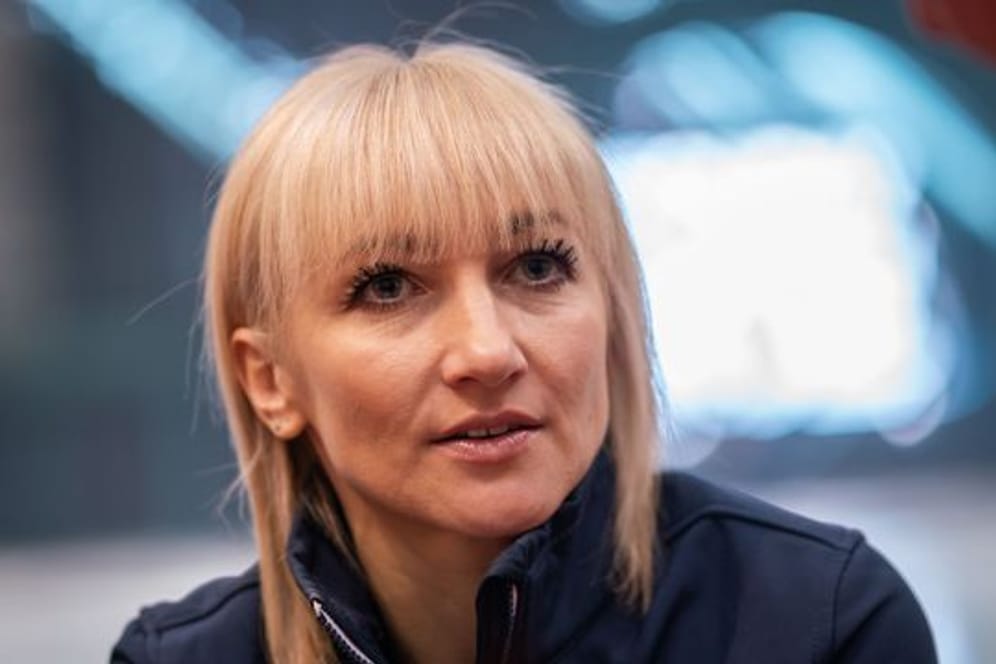 Eiskunstläuferin Aljona Savchenko macht sich große Sorgen um ihre in der Ukraine lebenden Brüder.
